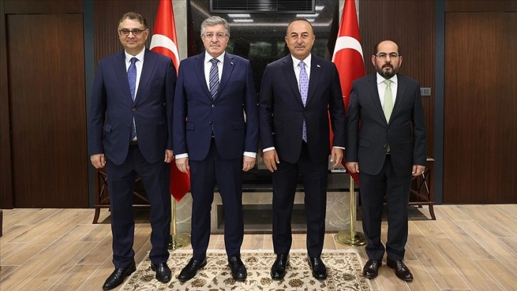 Bakan Çavuşoğlu, Suriye ihtilaf liderleriyle görüştü
