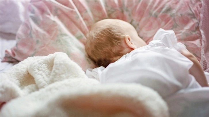 Bebeklerin gelişiminde uyudukları düz iri ehemmiyet taşıyor