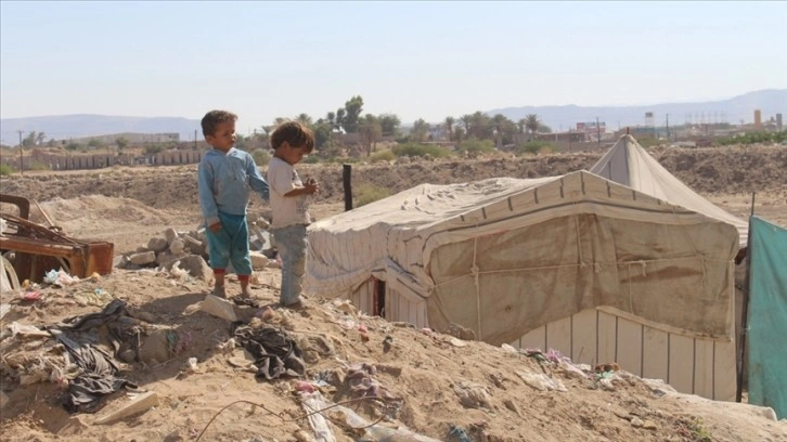 BM: Yemen'in Hudeyde ilinde 4 günde binden çok eş yerinden oldu