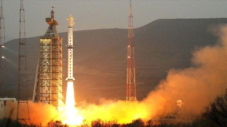 Çin dünyanın en çelimli katı yakıtlı roket motorunu imtihan etti