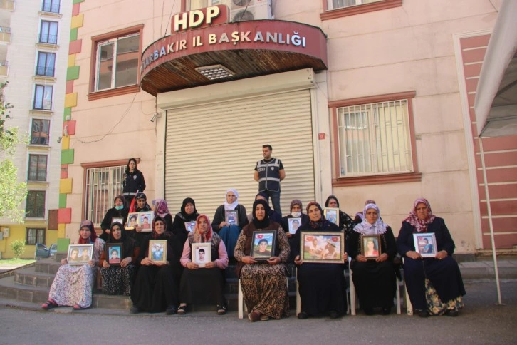 Evlat nöbetindeki aileler HDP’nin kapatılmasını istiyor