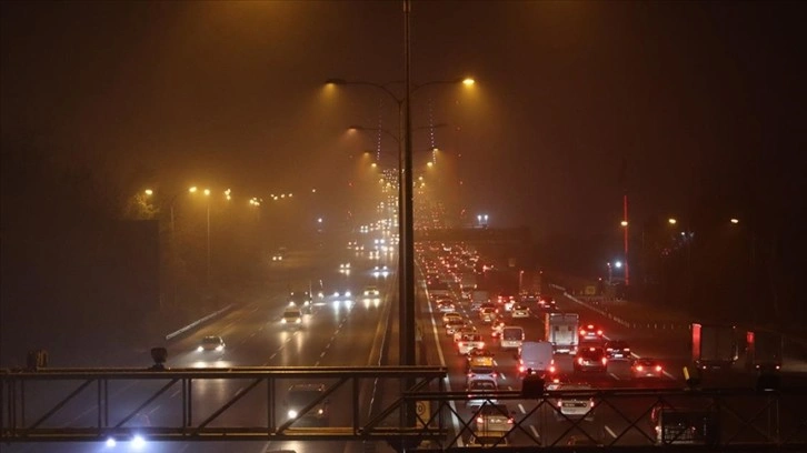 İstanbul’da sis çarpıcı oluyor