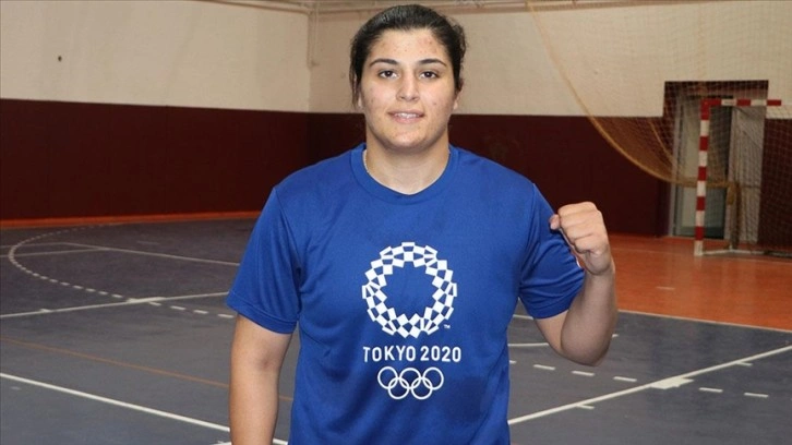 Olimpiyat şampiyonu yumruk oyuncusu Busenaz Sürmeneli: Zirveyi destek olmak istiyorum
