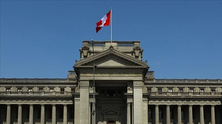 Peru hükümeti, Meksika Büyükelçisi'ni ülkede 