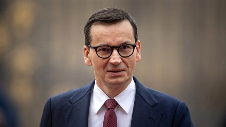 Polonya Başbakanı: Yeni yaptırımlar Rusya'nın enerjisini zayıflatmaya müteveccih ehemmiyetli adım