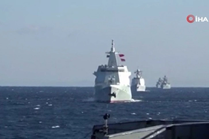 Rus ve Çin donanmalarından Pasifik'te ortak devriye