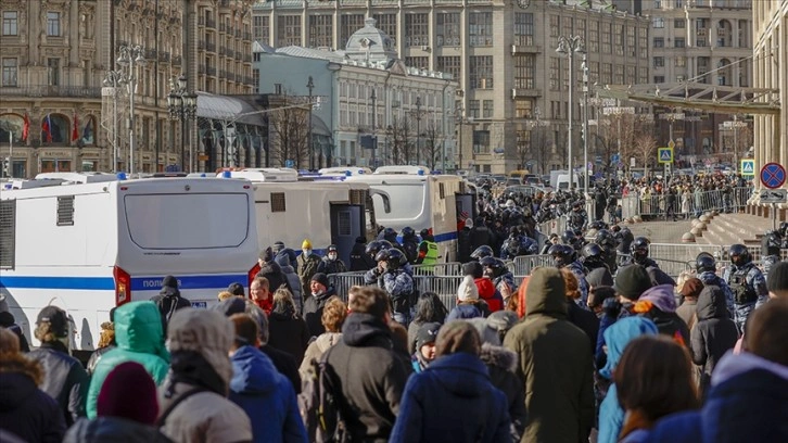Rusya'da harp karşıtı gösteriler düzenlendi