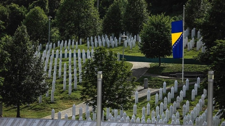 Srebrenitsa’da harp suçu işlemekle suçlama edilen emektar Sırp koca gözaltına alındı