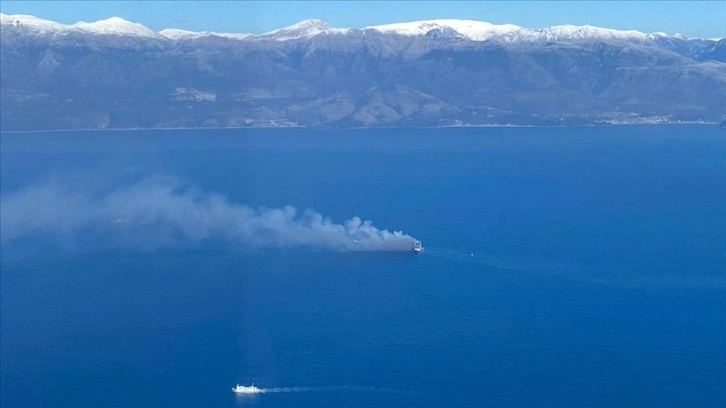 Yunanistan'da yangın çıkan feribotta ulaşılamayan Türk yurttaşı kurtarıldı
