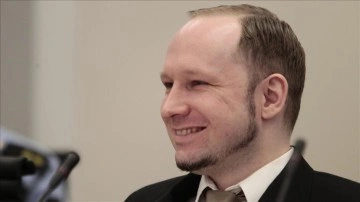 8Norveç’te 2011’de dolgun kırım işleyen Breivik, halen maşer düşüncesince tehlikeli