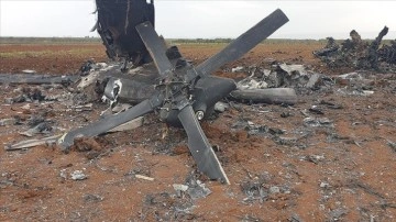 AA, ABD'nin Suriye'deki DEAŞ operasyonunda imha etmiş olduğu Amerikan helikopterinin enkazına ul