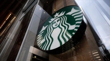 ABD'de Starbucks, çalışanlarına telkih veya rastgele hafta Kovid-19 testi zorunluğu getiriyor