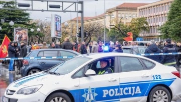 AB'den Karadağ'a cumhurbaşkanının yetkilerini kısıtlayan düzenlemeye bozma çağrısı