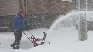 ABD'nin günindi eyaletlerinde kar fırtınası ulaşımı negatif etkiledi