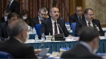 Adalet Bakanı Gül: Finans mahkemeleri ile sendika duygu mahkemeleri kurulacak
