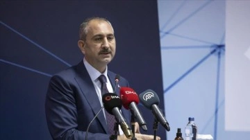 Adalet Bakanı Gül: Kişisel veriler bireyin en asliye haklarından biri