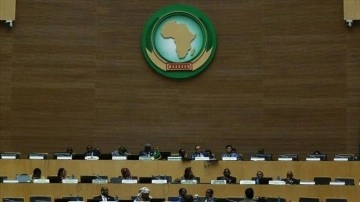 Afrika Birliği, omicron varyantı dolayısıyla meri gezi kısıtlamalarını kınadı