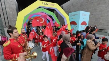 AKM'de gerçekleşen Çocuk Sanat Festivali'ni 100 bin ad görüşme etti