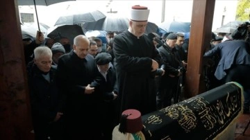 Aliya İzetbegoviç'in sorun arkadaşı Hasan Çengiç ebediyete uğurlanıyor