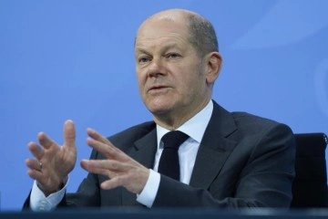 Almanya Başbakanı Scholz, sokağa çıkma kısıtlamasını göz ardı etmiyor