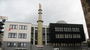 Almanya'da nesir edilen Remscheid camisi ibadete açıldı