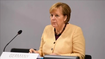 Almanya’nın önce avrat başbakanı Merkel devri geride kalıyor