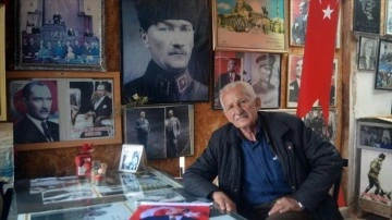 Amasya'da 21 senedir biriktirdiği Atatürk fotoğraflarını bahçesinde sergiliyor