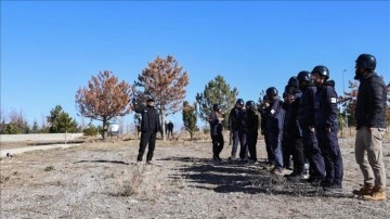 Anadolu Ajansının savaş muhabirliği eğitimi düşüncesince ön müracaatlar başlıyor