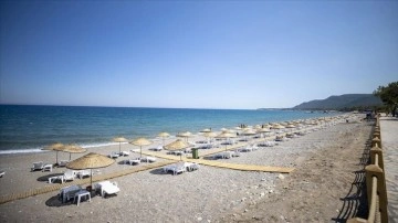 Antalya'da Kültür ve Turizm Bakanlığının 2 parasız halk plajı açıldı