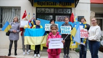 Antalya'da canlı Rus ve Ukraynalılardan sulh çağrısı