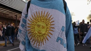 Arjantin 14 Kasım'da parlamento seçimlerine gidiyor