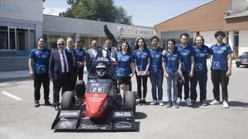 Atatürk Üniversitesi öğrencilerinin tasarladığı yarış aracı İtalya'da destan gösterecek