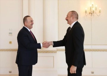 Azerbaycan Cumhurbaşkanı Aliyev, Dışişleri Bakanı Çavuşoğlu'nu benimseme etti