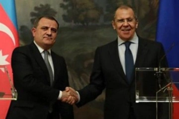 Azerbaycan Dışişleri Bakanı Bayramov, Rus mevkidaşı Lavrov’la görüştü