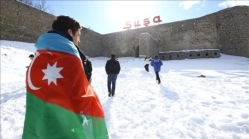 Azerbaycan'da işgalden kurtarılan Karabağ'a derneşik otobüs seferleri başladı