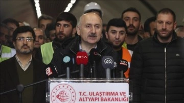 Bakan Karaismailoğlu: Ocak ayının ortasında Kağıthane-Havalimanı yer altı treni hattımızı hizmete vereceğiz