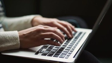 Bakan Karaismailoğlu vatandaşları Güvenli İnternet Hizmeti'ni kullanmaya çağırma etti