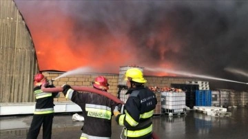 Bakü civarlarında endüstri parkında çıkan yangın 15 saatte söndürüldü