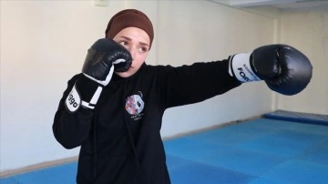 Batmanlı Melek ulusal biçim düşüncesince Wushu Kung Fu Türkiye Şampiyonası'na hazırlanıyor