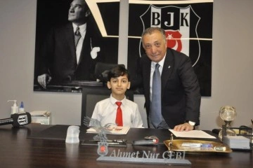 Beşiktaş'ta temsili başkan Yusuf Mert Dönmez oldu