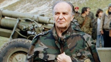 Bosna Hersek'in önce Cumhurbaşkanı Aliya İzetbegoviç vefatının 18. senesinde özlemle anılıyor