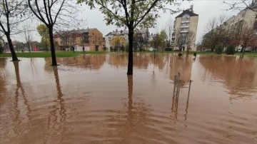 Bosna Hersek'te çarpıcı bulunan alevlenmiş yağmur sere bozukluk oldu