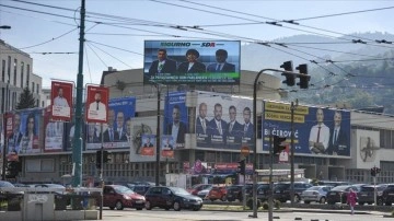Bosna Hersek'teki seçim yaklaşırken, sokakları namzet ve fırka afişleri kapladı