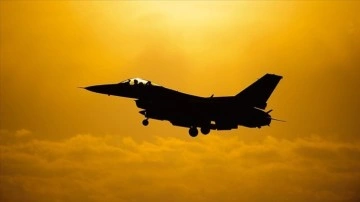 Bulgaristan’da dünkü F-16 savaş uçaklarının alımı siyasal tartışmalara kez açtı