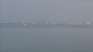 Çanakkale Boğazı sis dolayısıyla transit gemilere kapatıldı