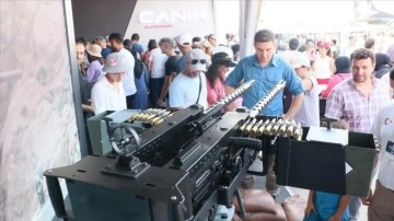 CANiK M2F ciddi makineli tüfek geçmiş kat TEKNOFEST'te sergileniyor