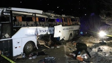 Çankırı'da otobüsün devrilmesi kararı 2 ad öldü, 3'ü ağırbaşlı 27 ad yaralandı