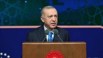 CANLI - Cumhurbaşkanı Erdoğan: Milletimiz darbeye ve darbecilere alkış tutanları katiyen unutmamıştır