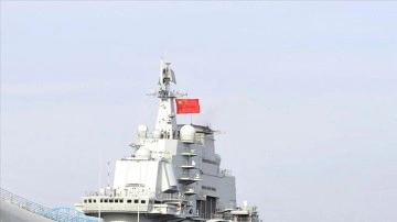 Çin'in Liaoning uçak gemisi, 7 parçalık filoyla Pasifik Okyanusu'na açıldı