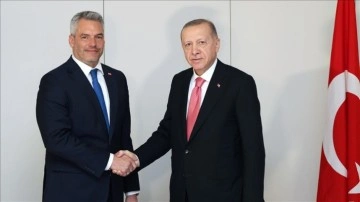 Cumhurbaşkanı Erdoğan, Avusturya Başbakanı Nehammer ile ortak araya geldi